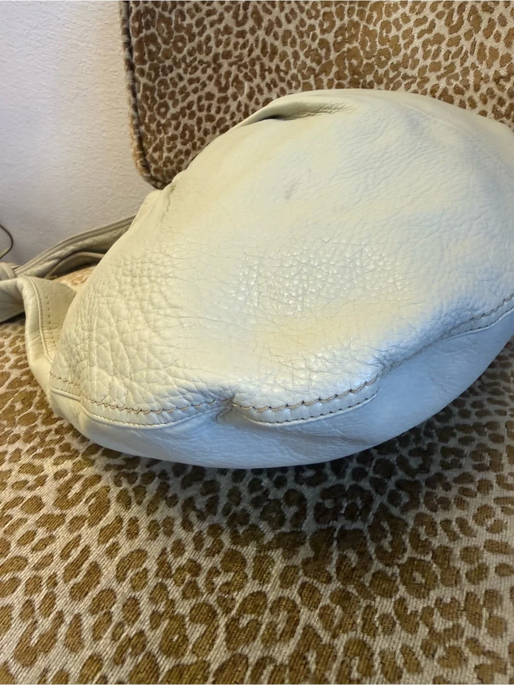 💯Auth! MARC JACOBS Cream/Beige Leather Knotted Shoulder Hobo Bag w Flower Appl.